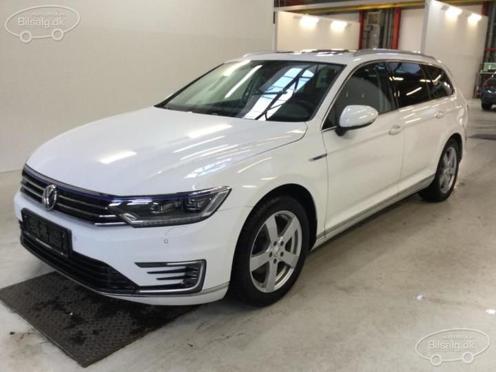 VOLKSWAGEN PASSAT 2018 wvwzzz3czje002594