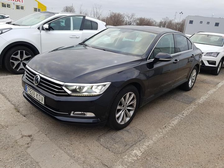 VOLKSWAGEN PASSAT 2017 wvwzzz3czje005086