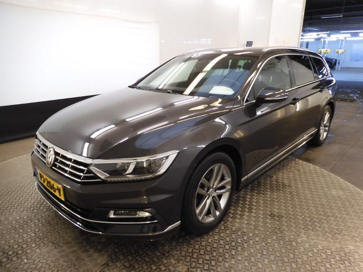 VOLKSWAGEN PASSAT 2017 wvwzzz3czje013893