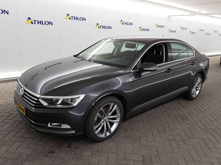 VOLKSWAGEN PASSAT 2017 wvwzzz3czje017576