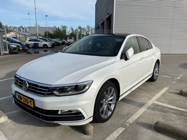 VOLKSWAGEN PASSAT 2018 wvwzzz3czje019671