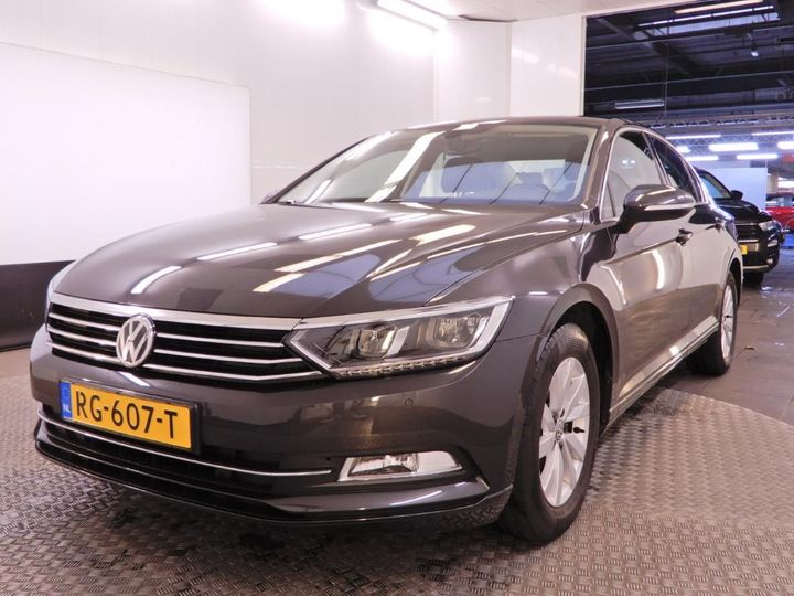 VOLKSWAGEN PASSAT 2017 wvwzzz3czje020952