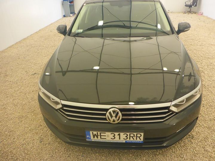 VOLKSWAGEN PASSAT 2017 wvwzzz3czje030178