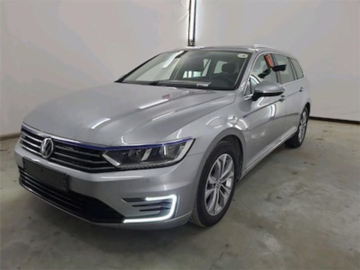 VOLKSWAGEN PASSAT 2017 wvwzzz3czje032135