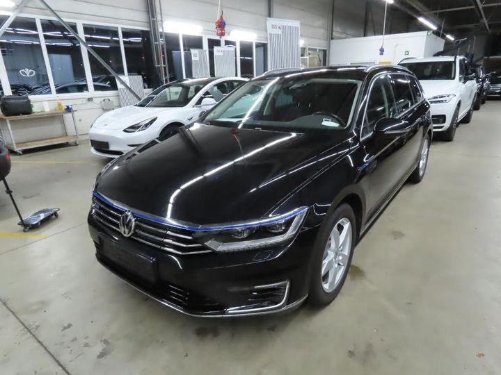 VOLKSWAGEN PASSAT 2017 wvwzzz3czje032183