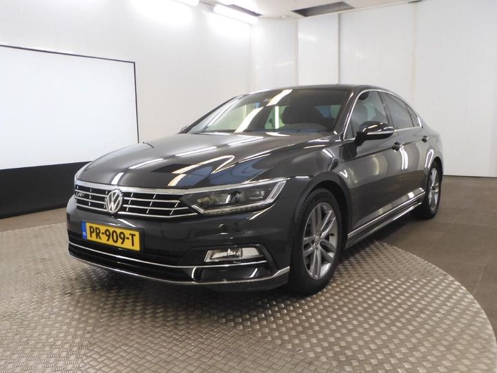 VOLKSWAGEN PASSAT 2017 wvwzzz3czje038973