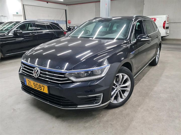 VOLKSWAGEN PASSAT 2017 wvwzzz3czje039519