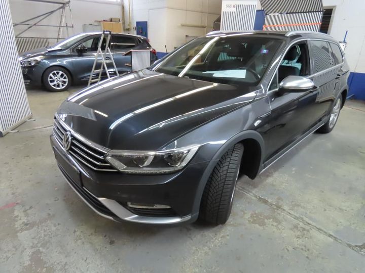 VOLKSWAGEN PASSAT 2017 wvwzzz3czje040615