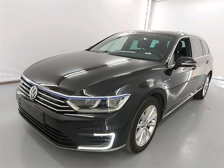 VOLKSWAGEN PASSAT 2017 wvwzzz3czje051085