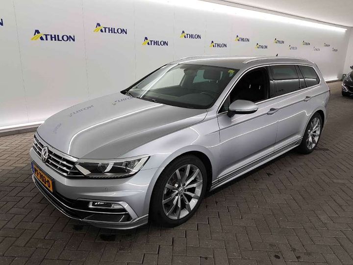 VOLKSWAGEN PASSAT 2017 wvwzzz3czje052018