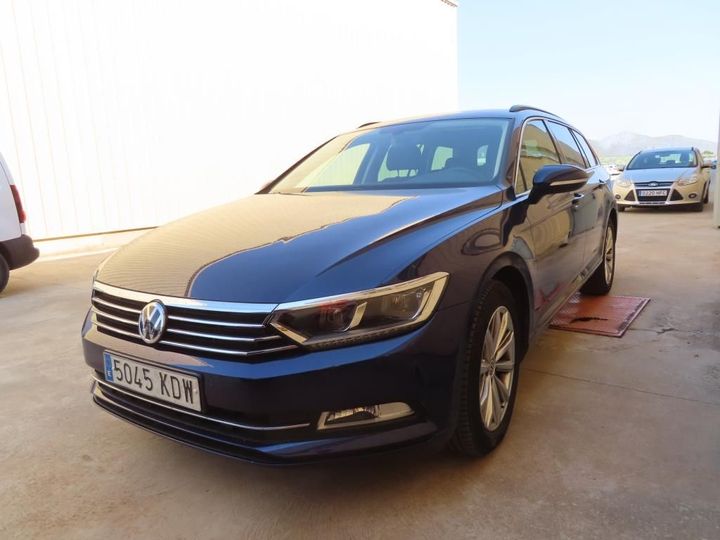 VOLKSWAGEN PASSAT 2017 wvwzzz3czje053589