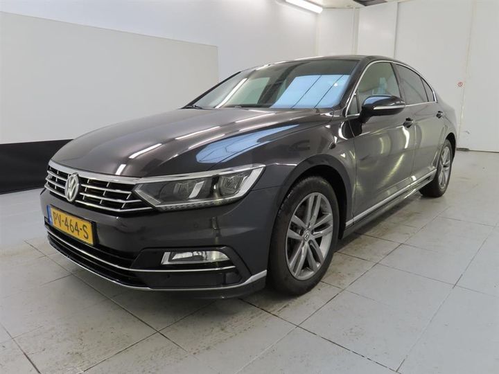 VOLKSWAGEN PASSAT 2017 wvwzzz3czje058173