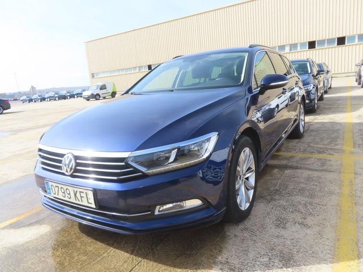 VOLKSWAGEN PASSAT 2017 wvwzzz3czje060729