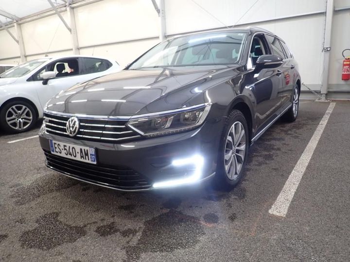 VOLKSWAGEN PASSAT 2017 wvwzzz3czje060884