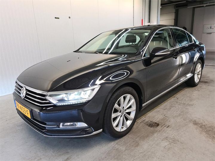 VOLKSWAGEN PASSAT 2017 wvwzzz3czje061514