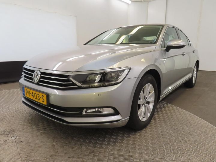 VOLKSWAGEN PASSAT 2017 wvwzzz3czje063576