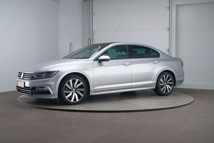 VOLKSWAGEN PASSAT 2017 wvwzzz3czje064500