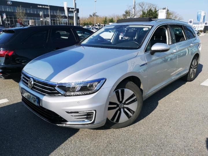 VOLKSWAGEN PASSAT 2017 wvwzzz3czje065930