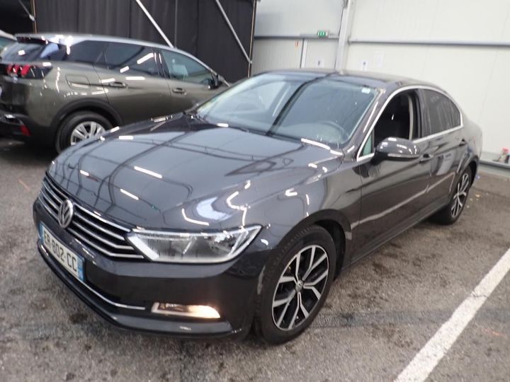 VOLKSWAGEN PASSAT 2017 wvwzzz3czje066240