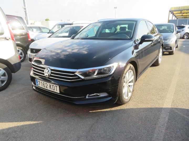 VOLKSWAGEN PASSAT 2017 wvwzzz3czje066541