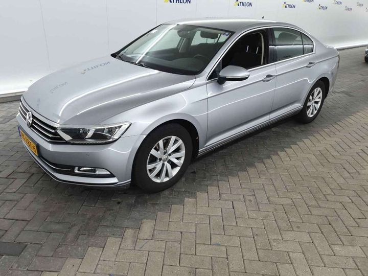 VOLKSWAGEN PASSAT 2017 wvwzzz3czje069617