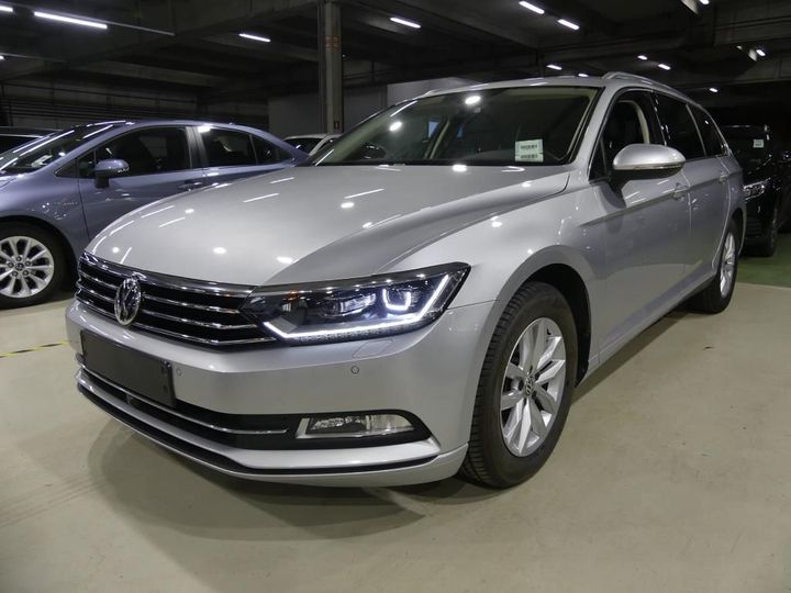 VOLKSWAGEN PASSAT 2017 wvwzzz3czje072424