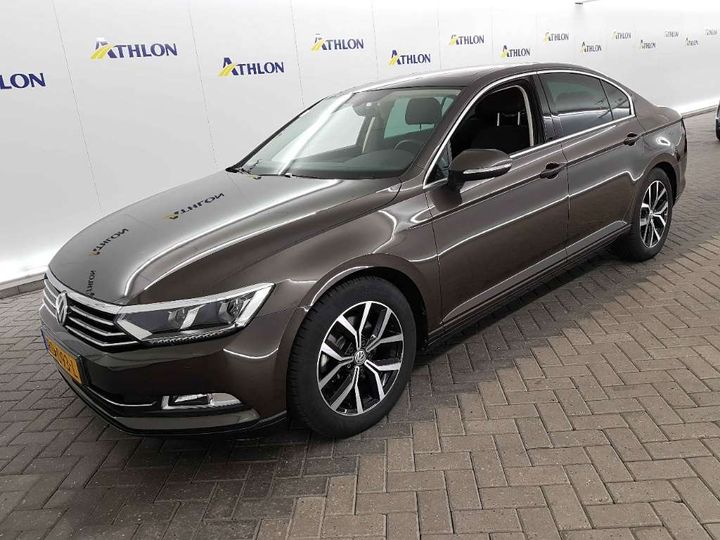 VOLKSWAGEN PASSAT 2017 wvwzzz3czje079235