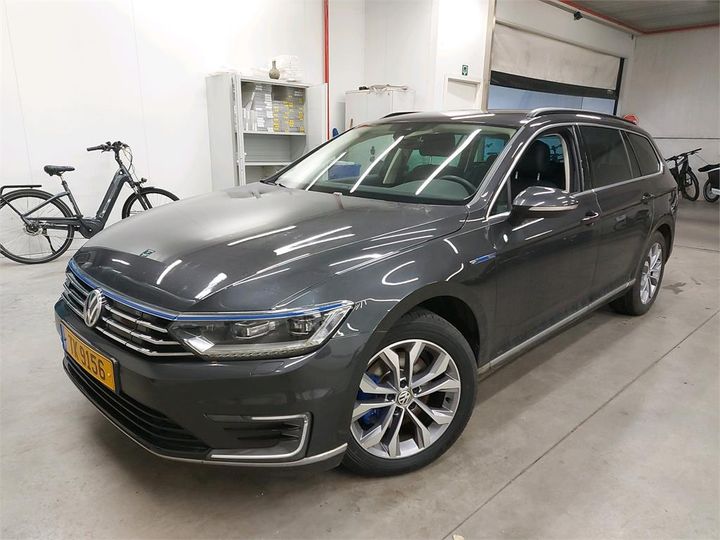 VOLKSWAGEN PASSAT 2017 wvwzzz3czje088278