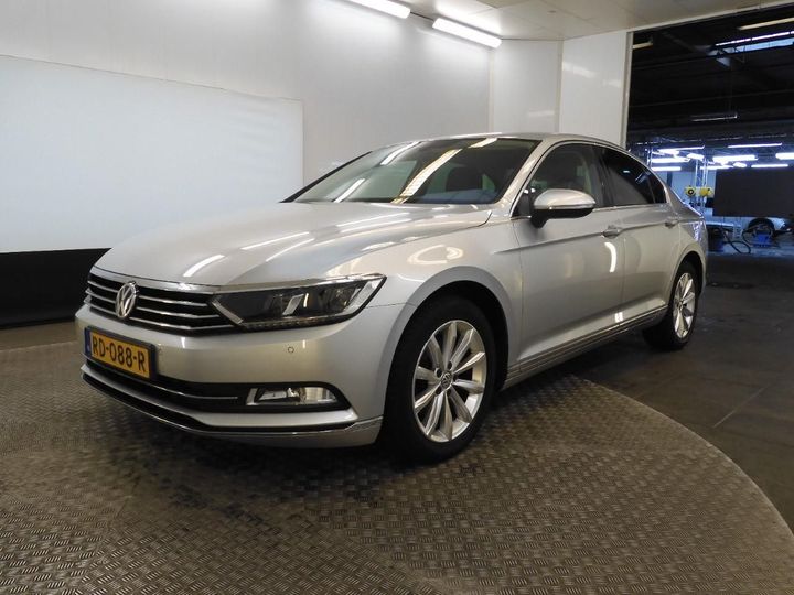 VOLKSWAGEN PASSAT 2017 wvwzzz3czje092423