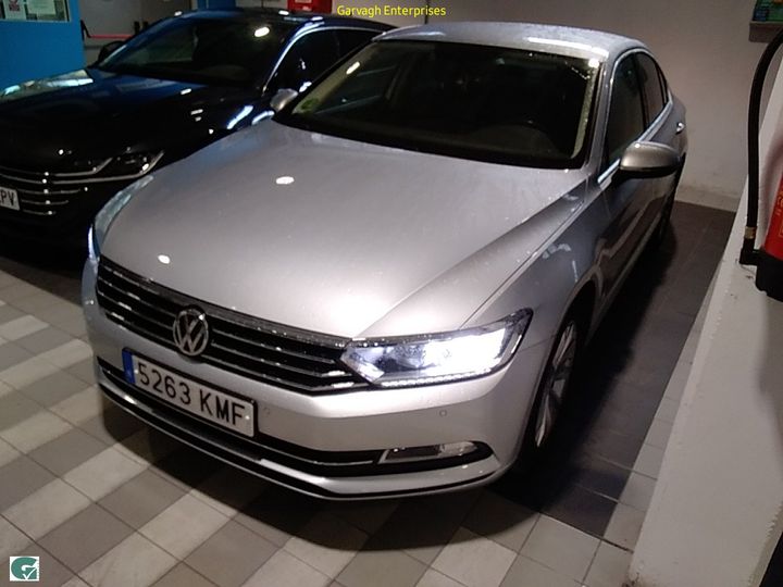 VOLKSWAGEN PASSAT 2018 wvwzzz3czje099060