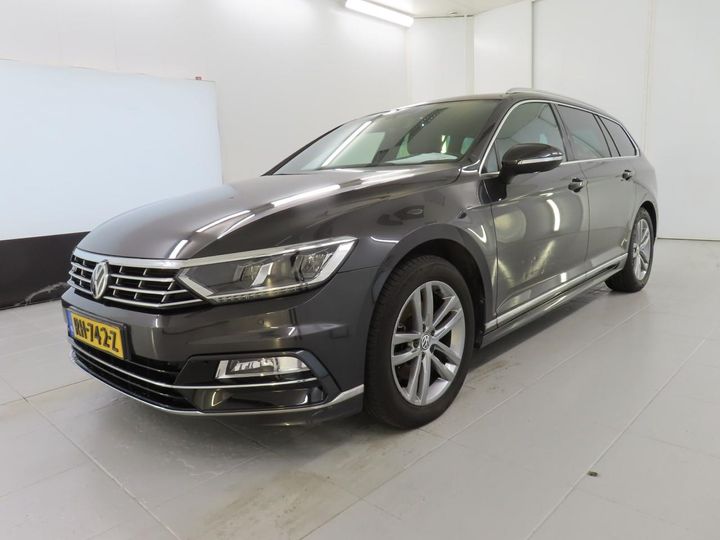 VOLKSWAGEN PASSAT 2017 wvwzzz3czje103150