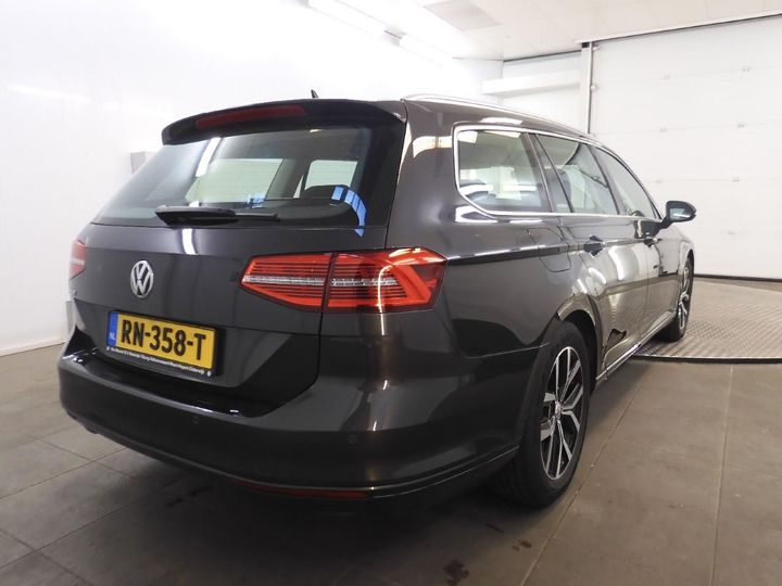 VOLKSWAGEN PASSAT 2017 wvwzzz3czje119136