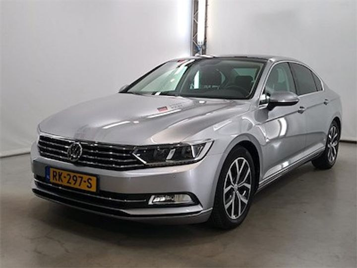 VOLKSWAGEN PASSAT 2018 wvwzzz3czje122067