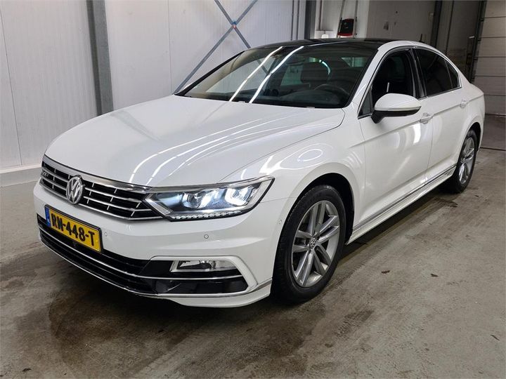 VOLKSWAGEN PASSAT 2018 wvwzzz3czje126390