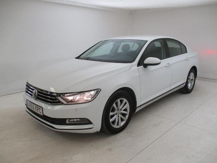 VOLKSWAGEN PASSAT 2018 wvwzzz3czje128332