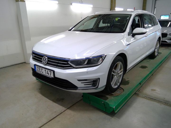 VOLKSWAGEN PASSAT 2018 wvwzzz3czje136599