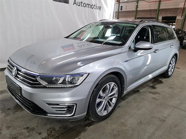 VOLKSWAGEN PASSAT 2018 wvwzzz3czje137620