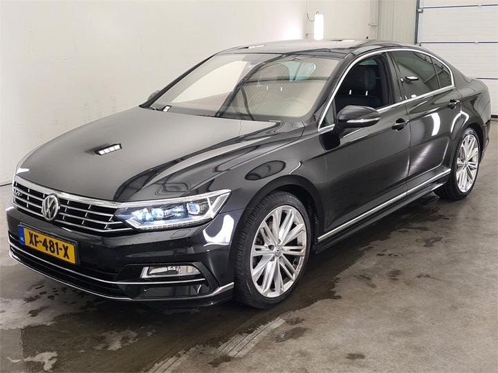 VOLKSWAGEN PASSAT 2019 wvwzzz3czje138459