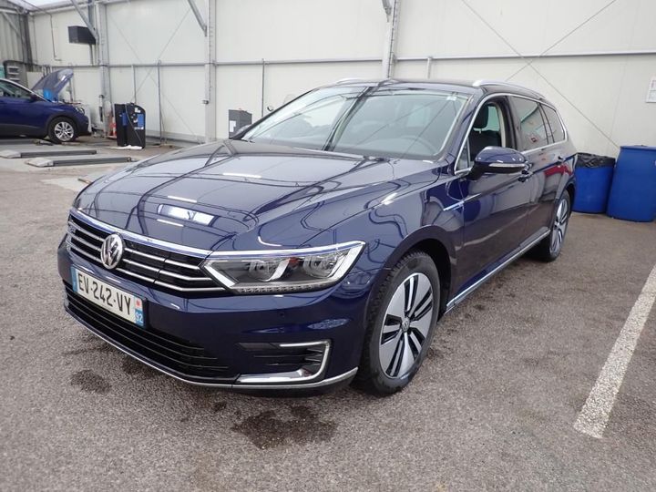 VOLKSWAGEN PASSAT 2018 wvwzzz3czje138762