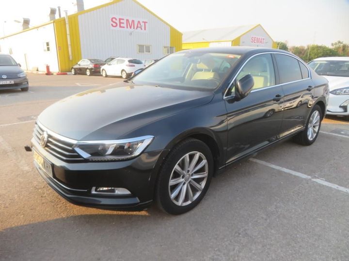 VOLKSWAGEN PASSAT 2018 wvwzzz3czje141020