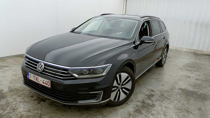 VOLKSWAGEN PASSAT 2018 wvwzzz3czje153502