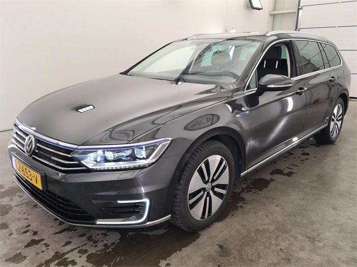 VOLKSWAGEN PASSAT 2018 wvwzzz3czje154458