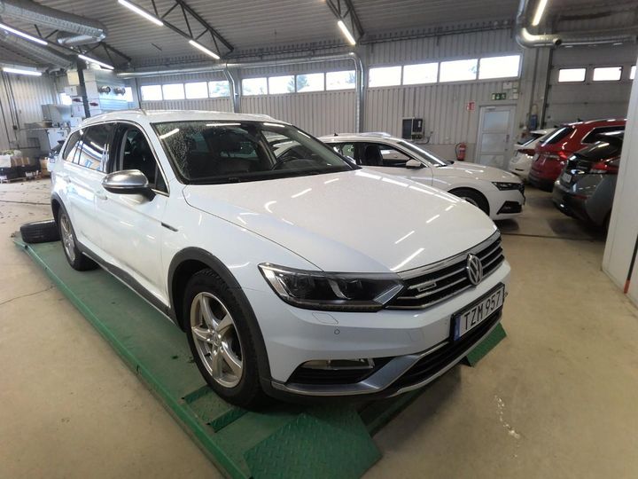 VOLKSWAGEN PASSAT 2018 wvwzzz3czje155506