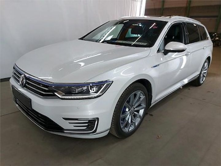 VOLKSWAGEN PASSAT 2018 wvwzzz3czje156333