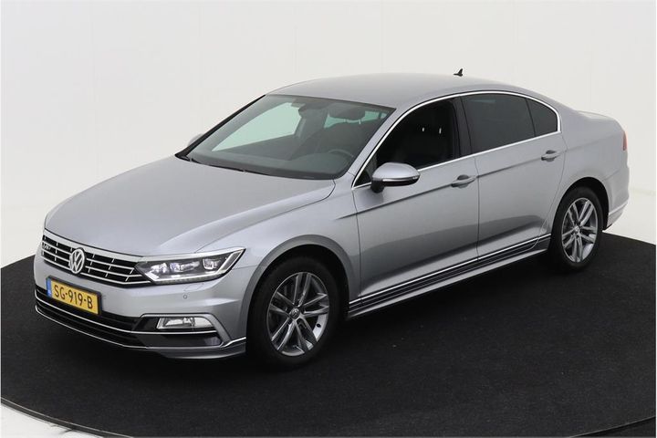 VOLKSWAGEN PASSAT 2018 wvwzzz3czje161319