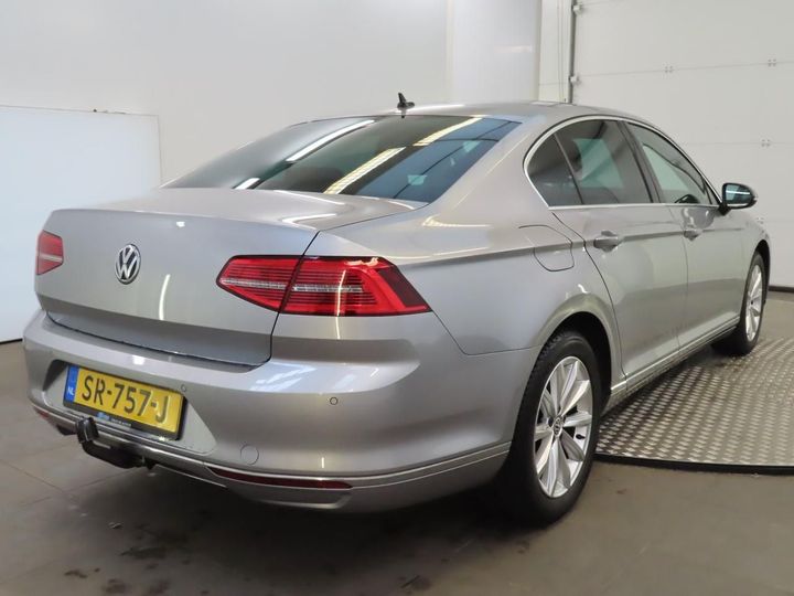 VOLKSWAGEN PASSAT 2018 wvwzzz3czje170315