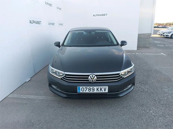 VOLKSWAGEN PASSAT 2018 wvwzzz3czje174796