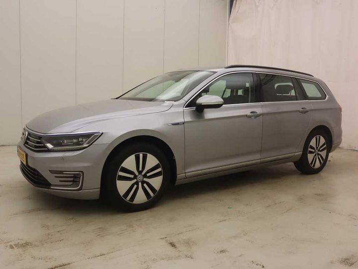 VOLKSWAGEN PASSAT 2018 wvwzzz3czje176799