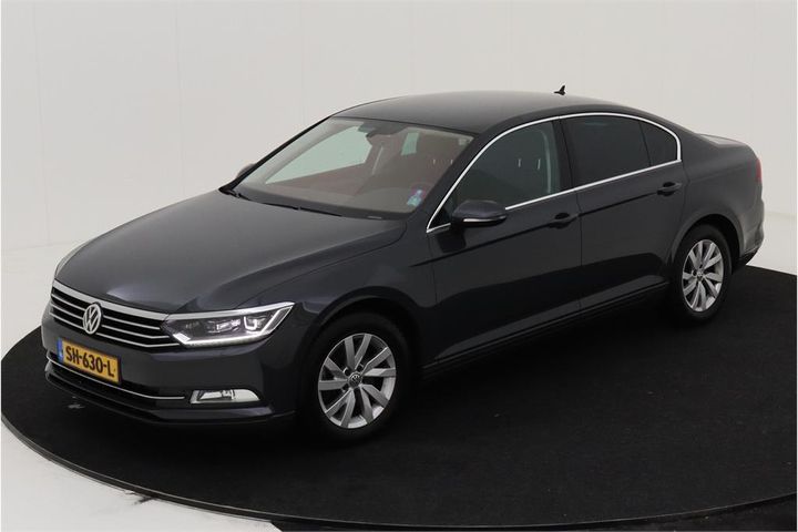 VOLKSWAGEN PASSAT 2018 wvwzzz3czje181329