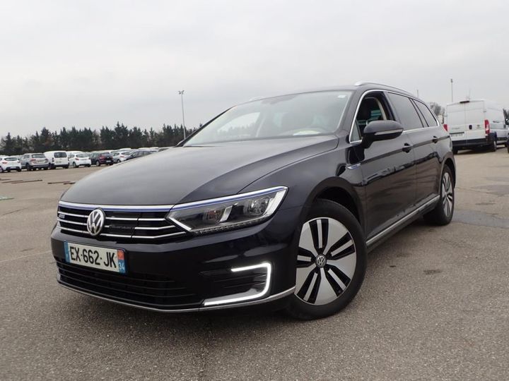 VOLKSWAGEN PASSAT 2018 wvwzzz3czje193017